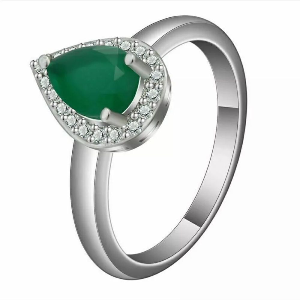 The Green Tear Drop Ring in Tibetan silver sz 6